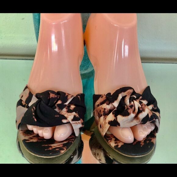 Boutique 9 Penelope Heel Slides WMS Ani Print 8M - Picture 1 of 8